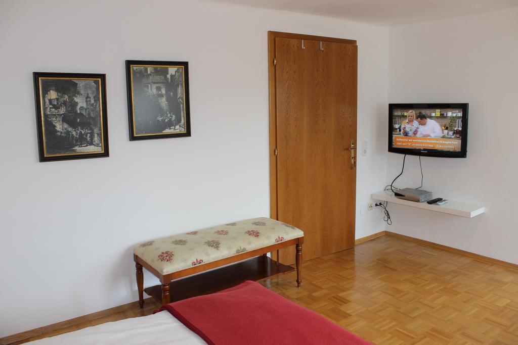 Ferienwohnung und Gästezimmer Korb Krumpendorf Zimmer foto
