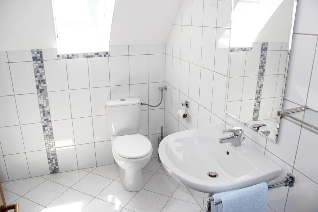 Ferienwohnung und Gästezimmer Korb Krumpendorf Zimmer foto